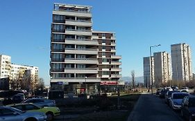 Apartments Mladost 1A